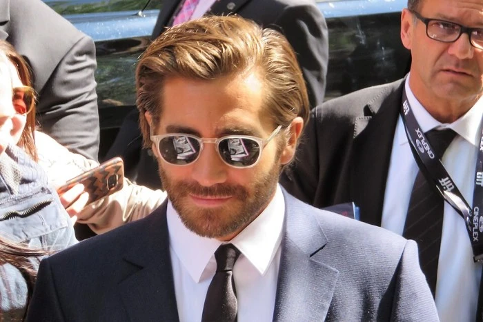 Jake Gyllenhaal – Brooding intensity + beard on/off perfection